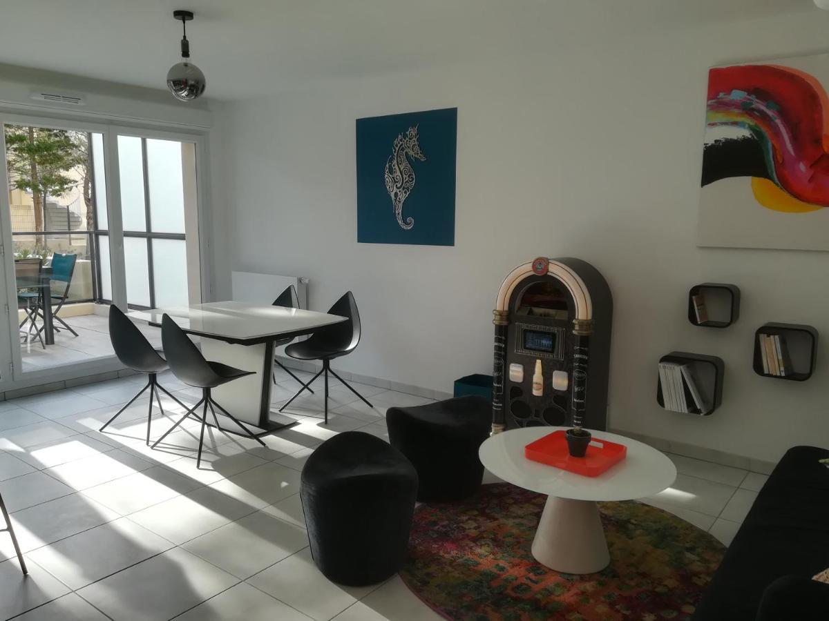 Bel Appartement Avec Terrasse - Plage De Carro A Pied Martigues Exterior photo